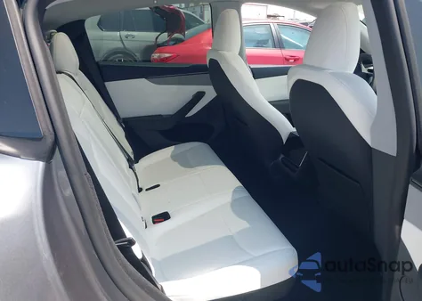 2026 Tesla Model Y Long Range Dual Motor All-Wheel Drive/Long Range Launch Series from USA, damaged, VIN 7SAYGDEE6TF329725